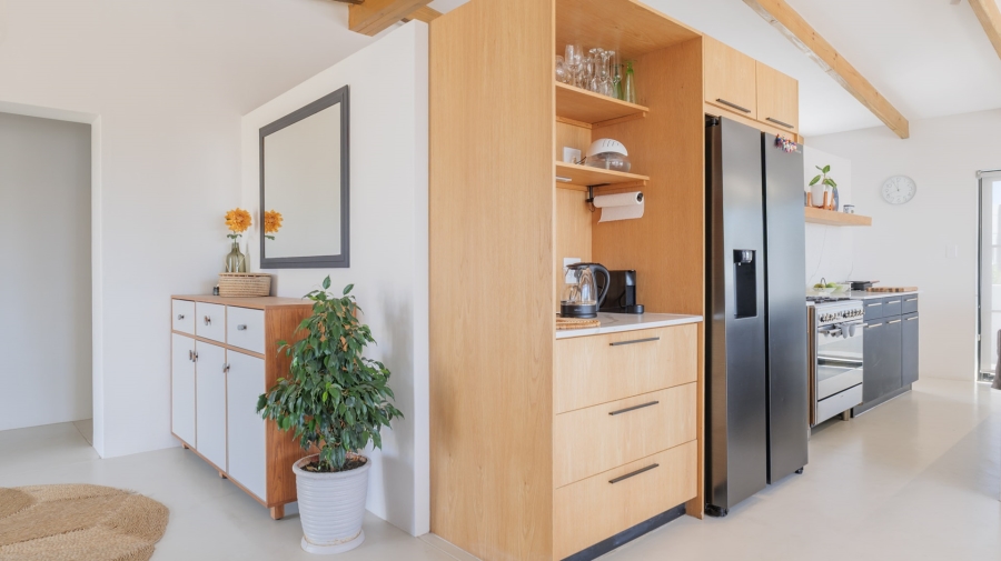 6 Bedroom Property for Sale in Agulhas Western Cape